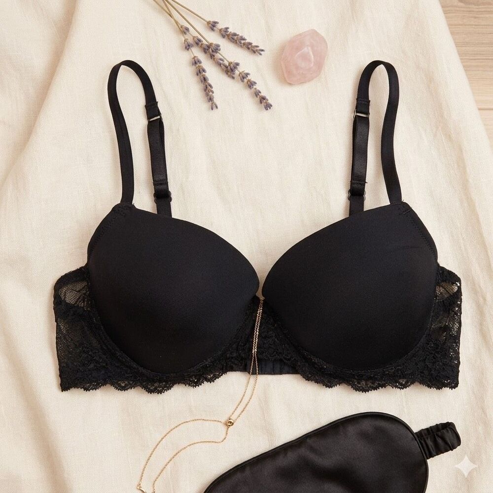 Calvin Klein Black Lace Push Up Bra 36C Underwire Lightly Lined Sexy